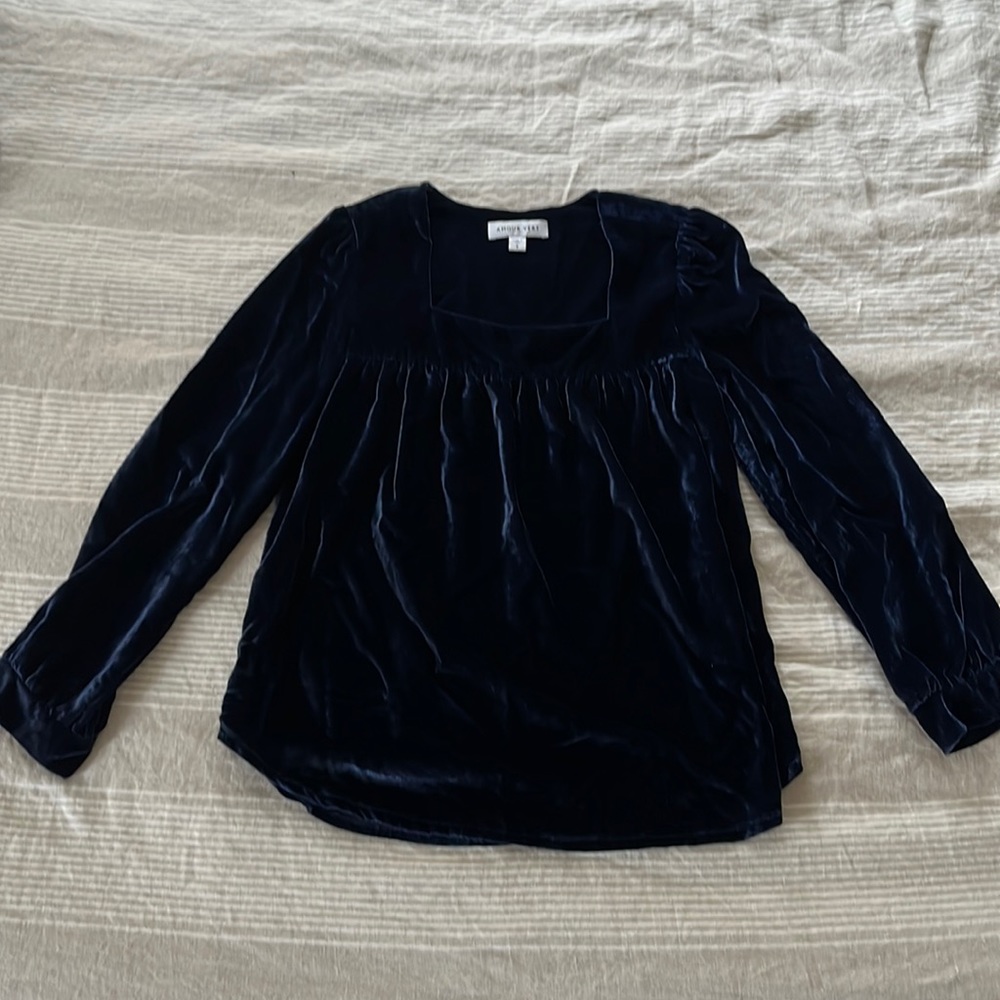Amour Vert Velvet Blouse